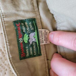 Banana Republic Expedition Shorts - think Higgins on Magmum PI